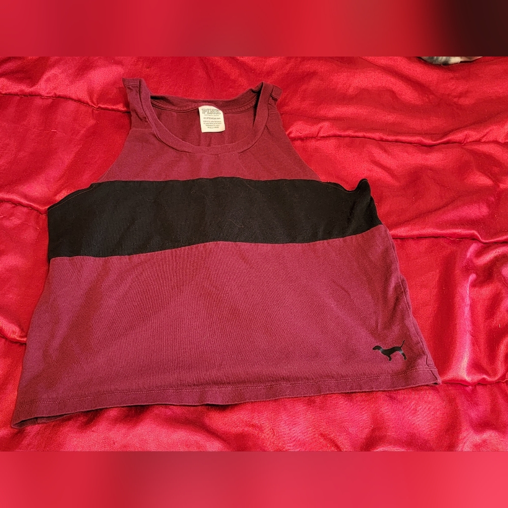 COPY - VS pink workout crop top XS